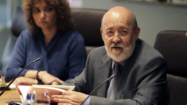 Rivera pide la dimisión de Tezanos y que el CIS esté presidido por un independiente