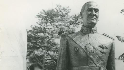 La estatua, antes de ser colocada en su emplazamiento de Chamartín