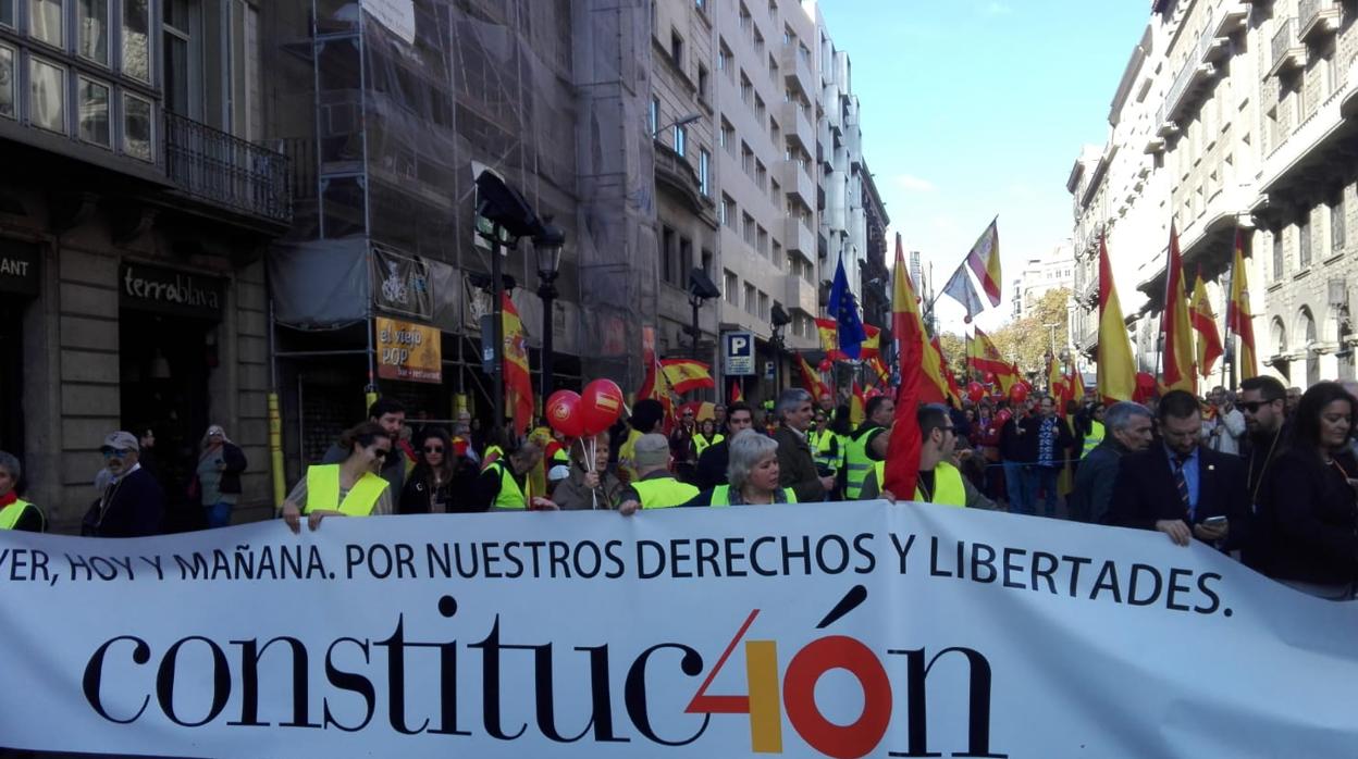 Pancarta principal de la manifestación celebrada este jueves en Barcelona