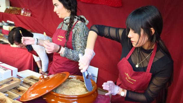 La feria del turrón más grande del mundo da el pistoletazo a las compras navideñas