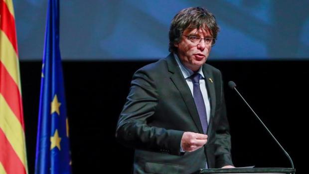 Puigdemont pide ahora a la Unión Europea que  suspenda los derechos de España