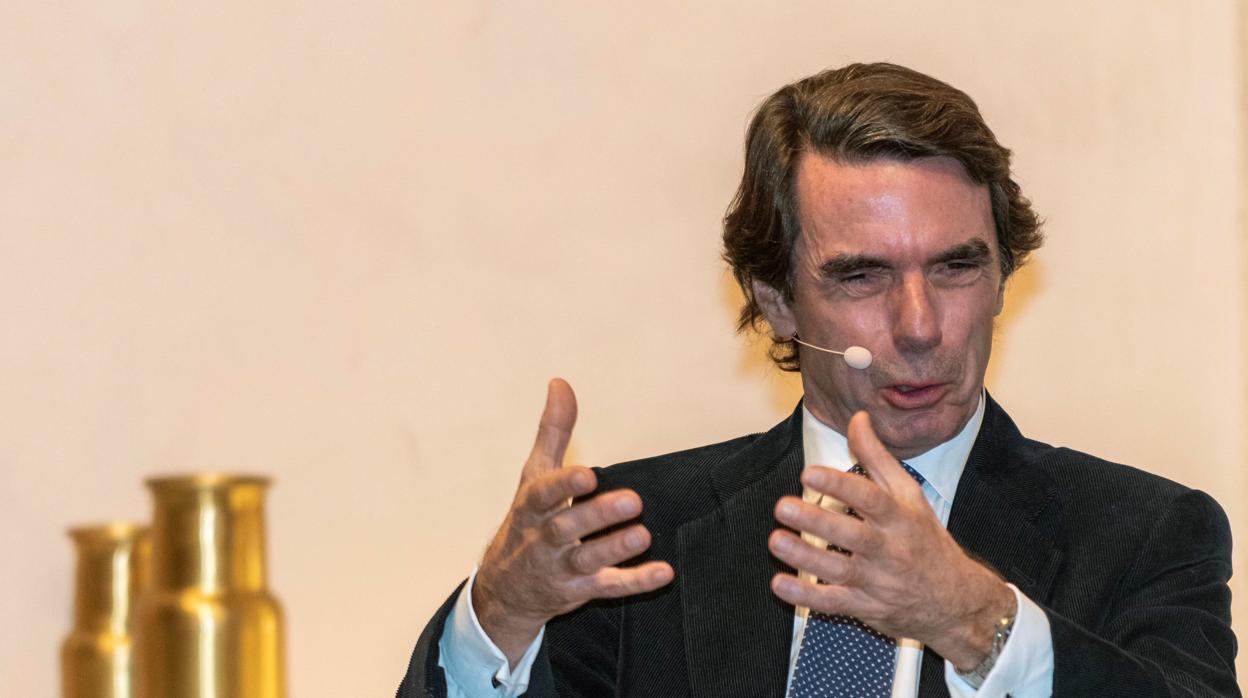 El expresidente del Gobierno, José María Aznar, durante la presentación de su libro, en Mallroca