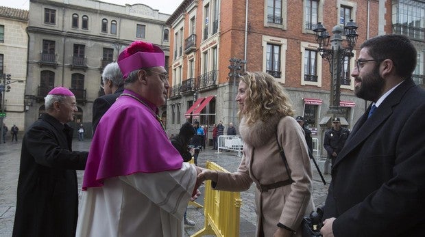 Fallece un primo de Gil Tamayo durante su ordenación como obispo de Ávila