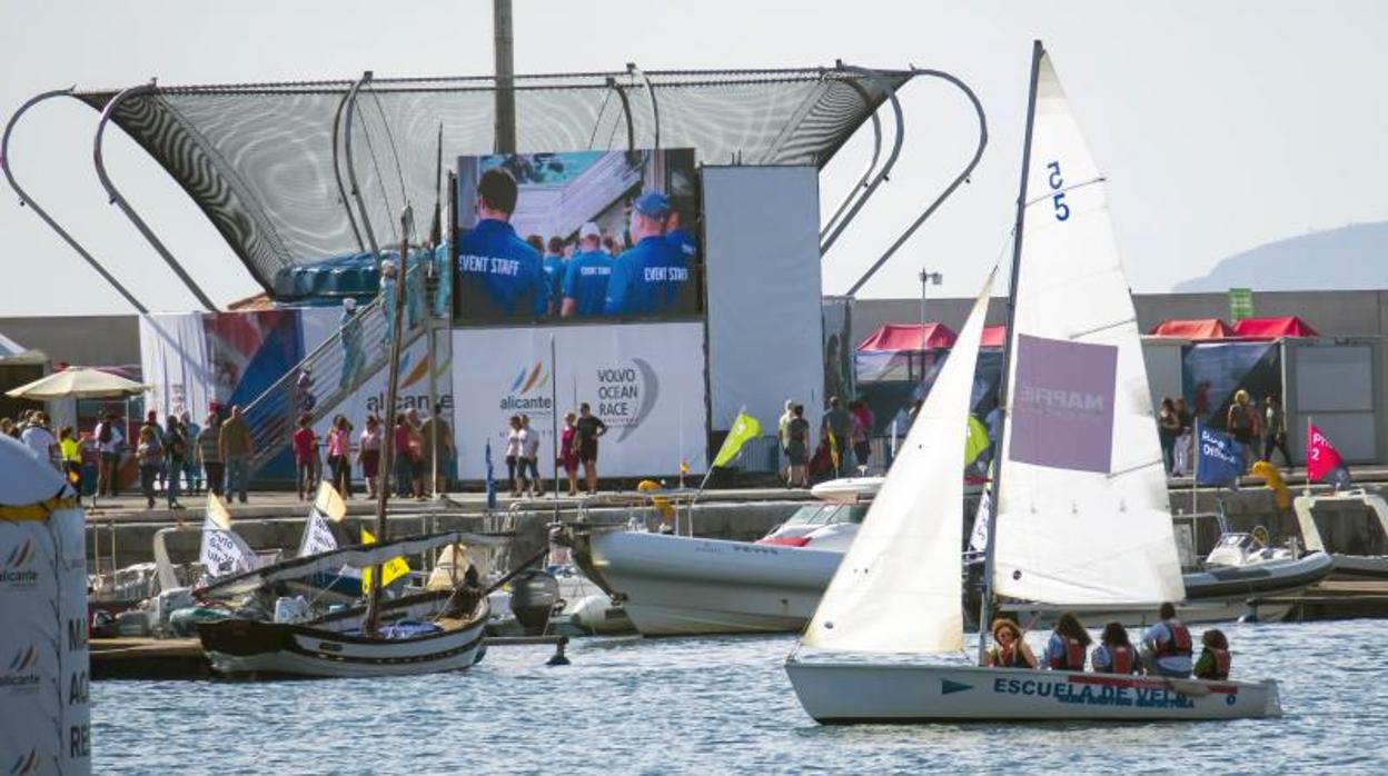 Barcos en la terminal de la Volvo Ocean Race de Alicante