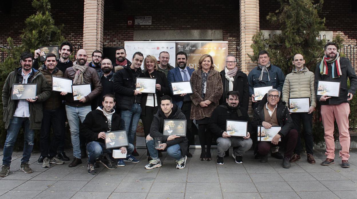 Foto de familia de todos los premiados en las XIX Jornadas de la Tapa