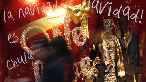 Las marcas «se visten» de Navidad en Barcelona para fomentar las ventas