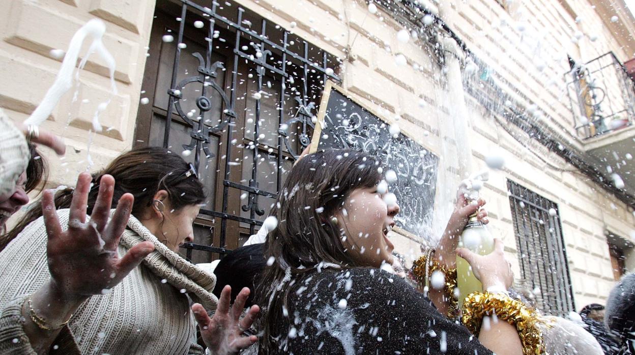 Imagen de la celebración del Gordo del sorteo de la Lotería de Navidad en Valencia