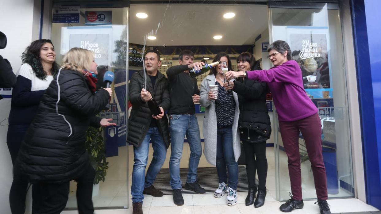 Celebración en la Administración Número 1 de Teo