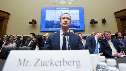 Mark Zuckerberg testifica en el Capitolio de Estados Unidos