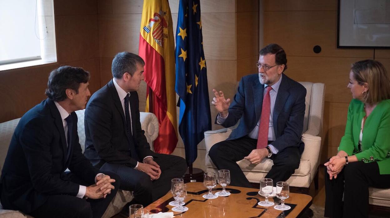 Las relaciones de Canarias con Madrid dan un giro al abandonar el PP el Gobierno central y llegar el PSOE