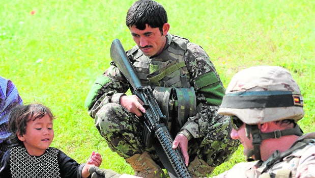 El Ejército crea un regimiento para influir en la opinión pública