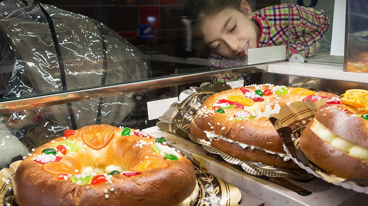 Diez pastelerías imprescindibles para acertar con el Roscón de Reyes