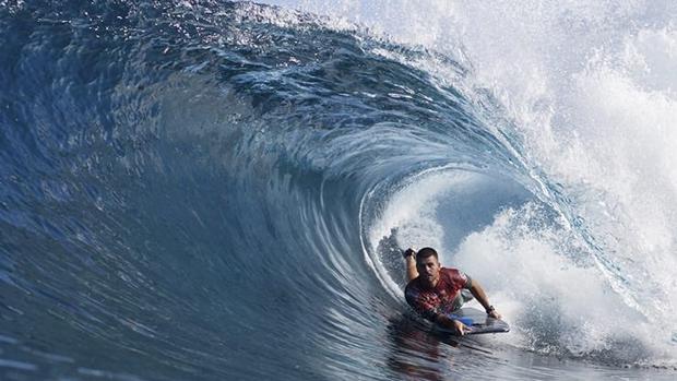 Vídeo: El sargento que más sabe de surf en España