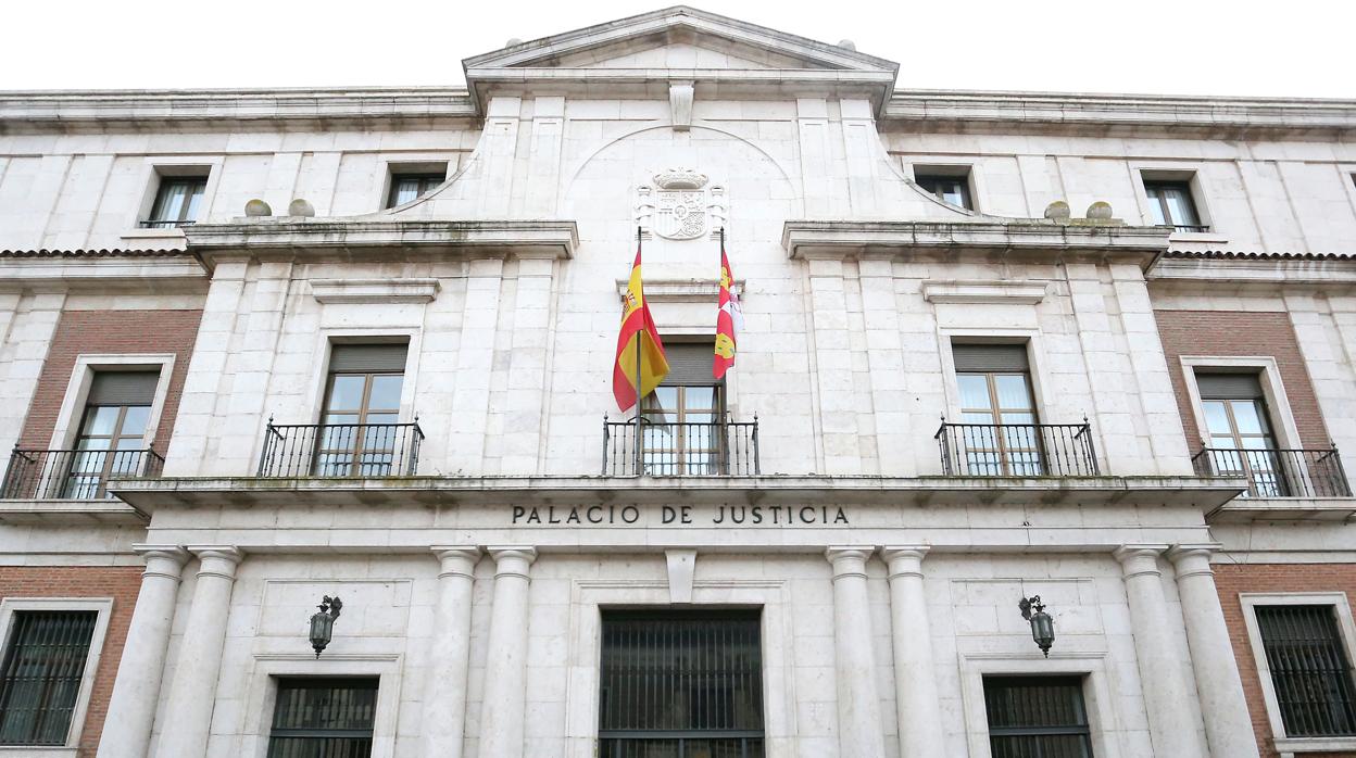 Fachada de la Audiencia de Valladolid