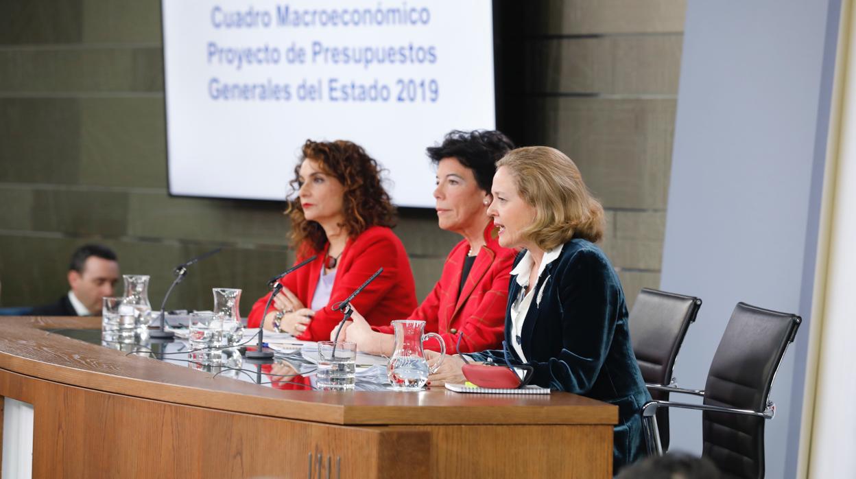 Las ministras Montero, Celaá y Calviño explican el proyecto de Presupuestos para 2019
