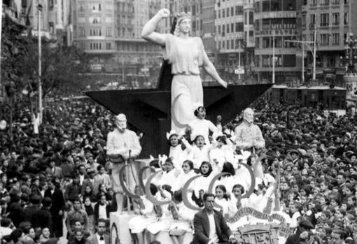 Imagen de la cabalgata de 1937 celebrada en Valencia