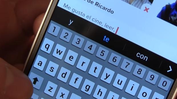 Levantó 9.000 euros ligando en Badoo e Instagram