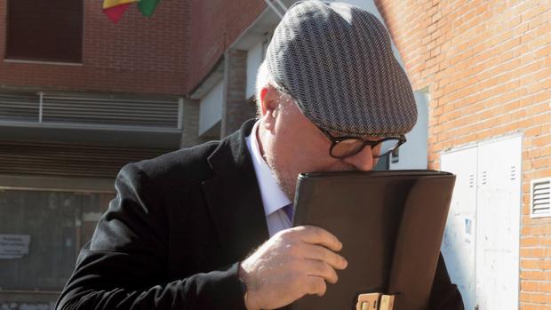 Un antiguo socio de Villarejo arremete contra el comisario jubilado y le llama «mentiroso y canalla»