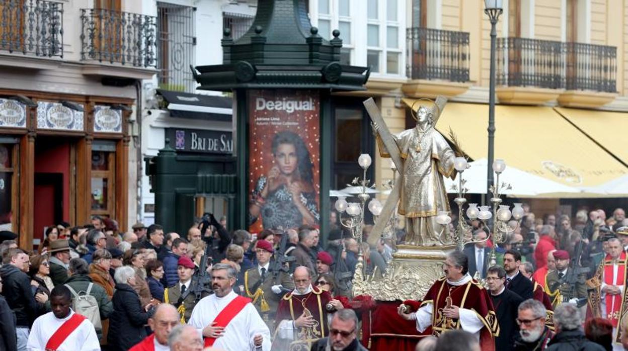 Valencia celebra este martes la fiesta de San Vicente Mártir con misas, procesiones y bautizos de niños