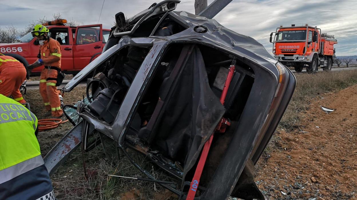 Imagen de los Bomberos tras la excarcelación del hombre accidentado