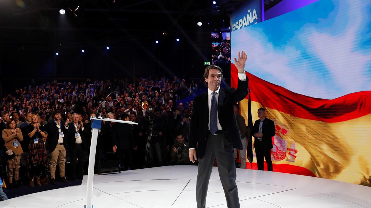 El presidente del Gobierno José María Aznar, en la Convención Naciional del PP