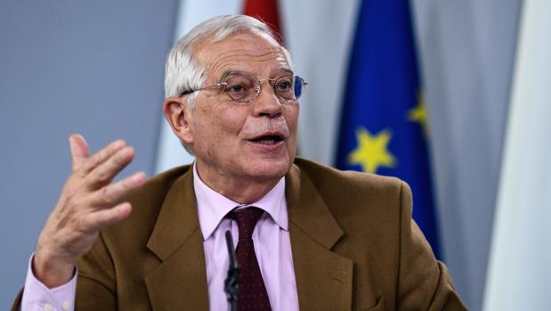 Borrell no convence a los populares y mantienen su petición de comparecencia en el Congreso