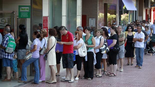 El empleo creció más que la población activa en Aragón en 2018, según la EPA