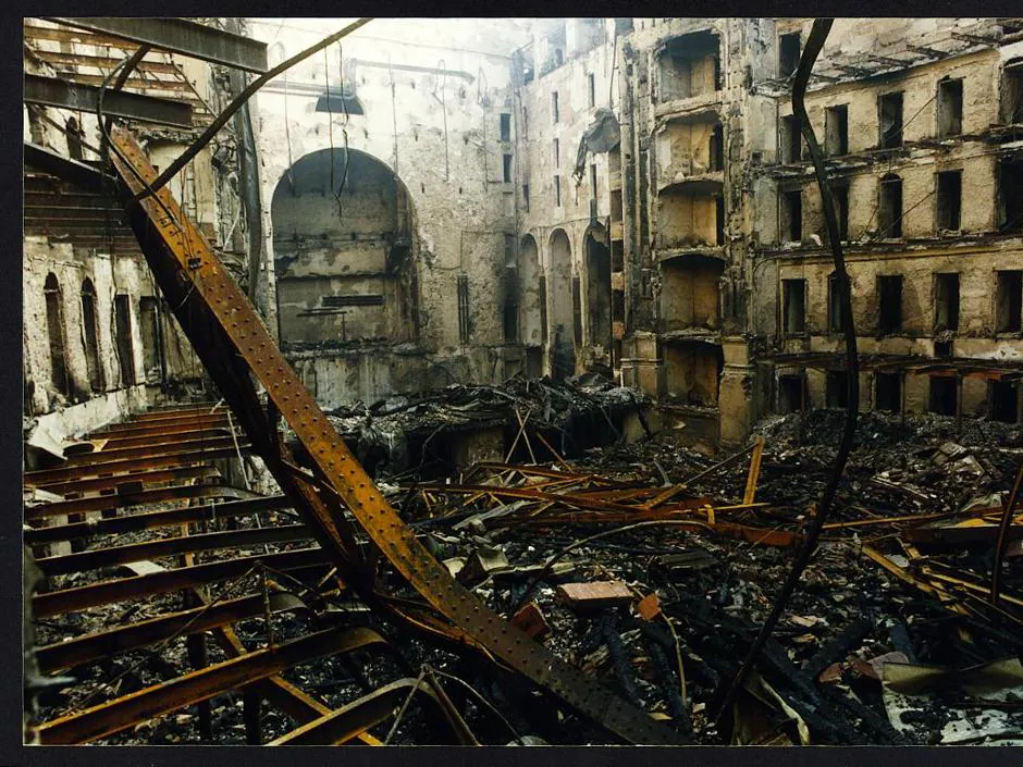 Estado en el que quedó el Liceu tras el incendio de 1994