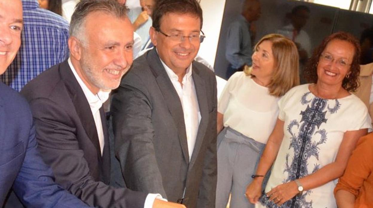 Nueva Canarias advierte al PSOE que tiene al «candidato Ibarra» establecido por su cuenta