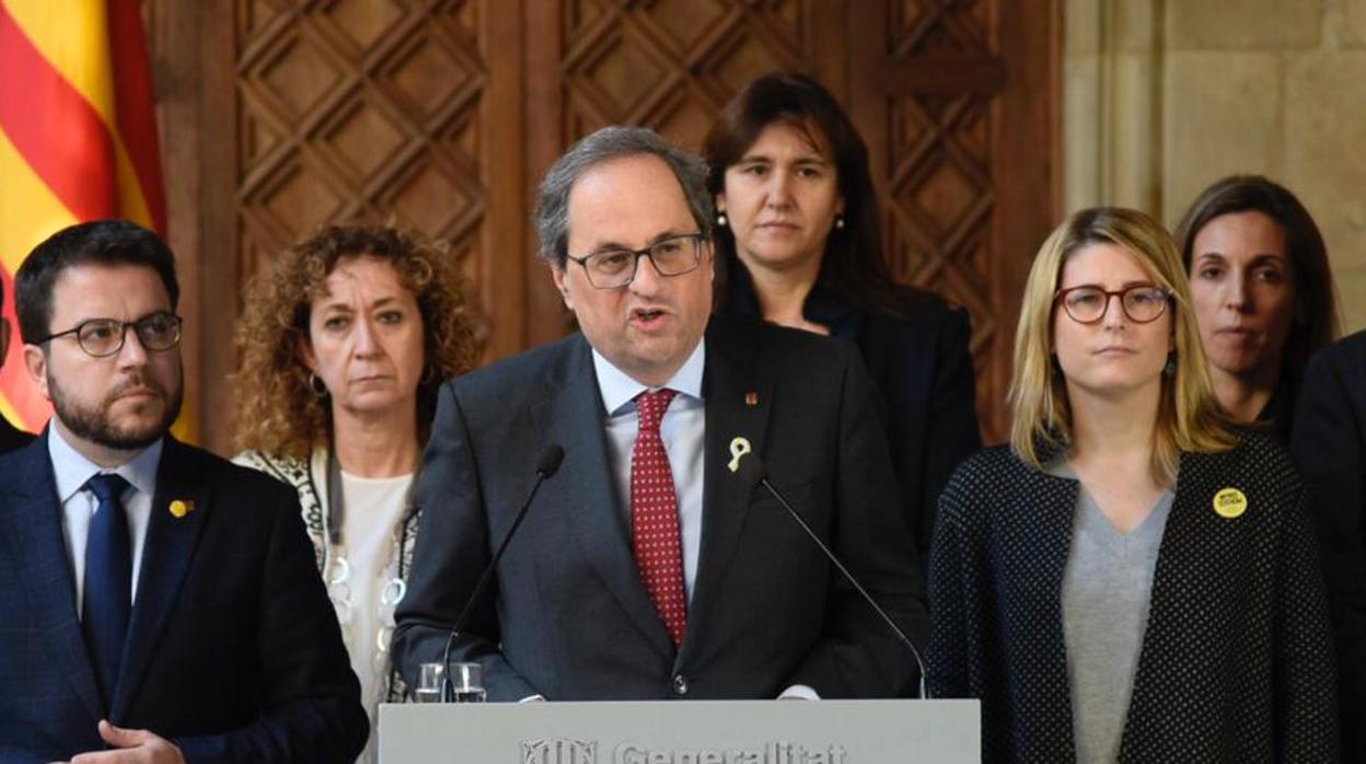 Quim Torra y sus consejeros en su intervención ante la prensa