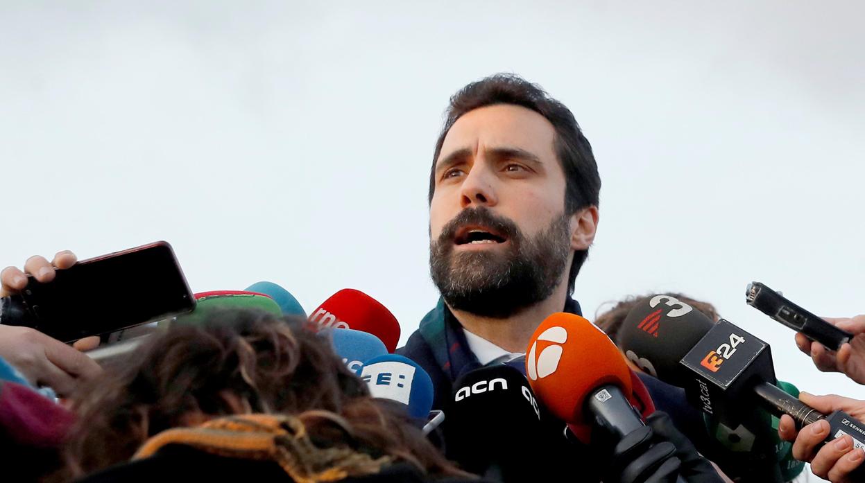 Roger Torrent atiende a los medios tras visitar a los presos independentistas en Soto del Real