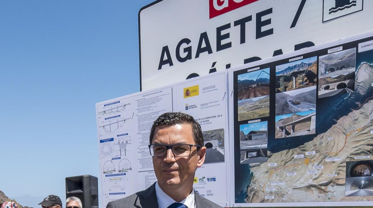 El vicepresidente de Canarias insta a equilibrar el poder en las islas