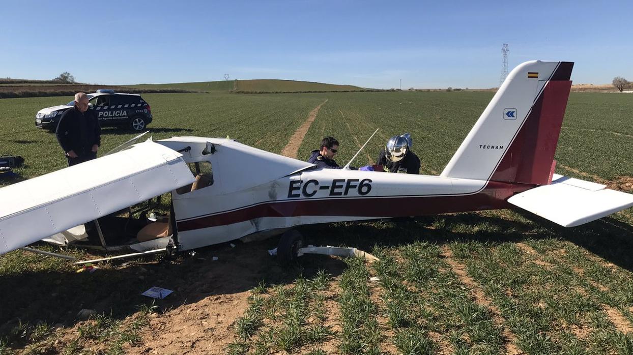 Un ultraligero se estrella a 200 metros de la A-1 tras despegar de El Molar