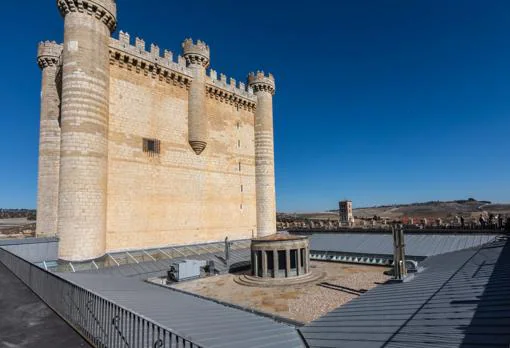 El «maldito» castillo de Fuensaldaña: una historia llena de guerras e intrigas palaciegas