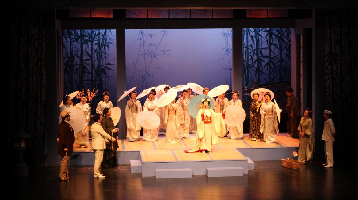 Un momento de la representación de «Madama Butterfly» en el Auditori Teulada Moraira