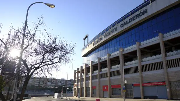 El ruido, el polvo y la nueva M-30 ponen en alerta a los colegios del Vicente Calderón