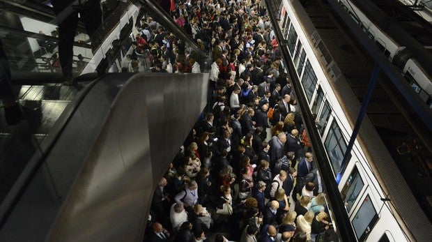 Manifestación y nuevos paros en las líneas impares para luchar contra el amianto en Metro