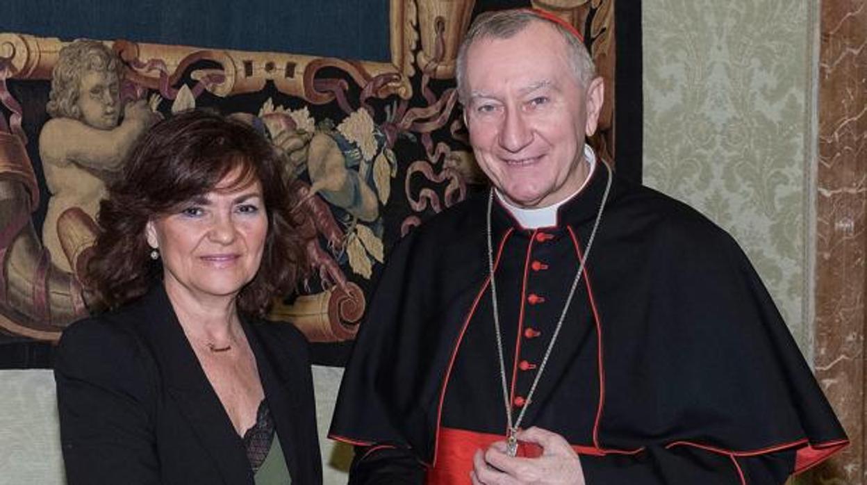 La vicepresidenta Carmen Calvo, con el secretario de Estado Vaticano, Pietro Parolin