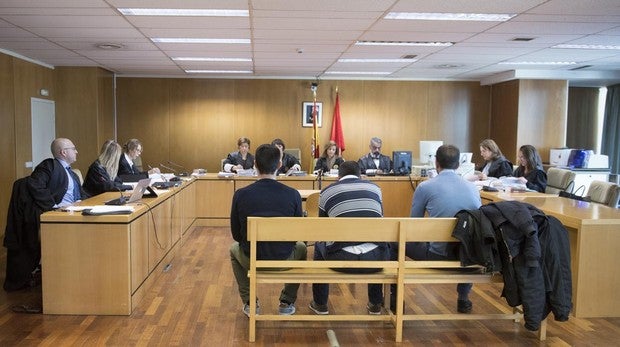 La Fiscalía pide el ingreso en prisión de los miembros de la Manada de Villalba