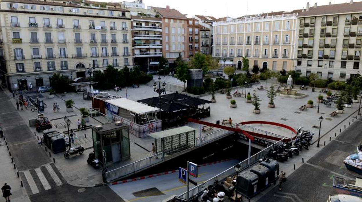 Plaza de Pedro Zerolo