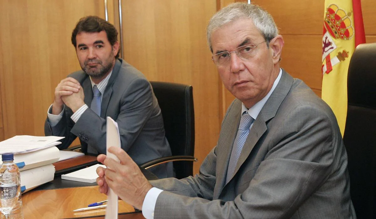 Anxo Quintana y Emilio Pérez Touriño, en una imagen tomada instantes antes de uno de los Consellos de la Xunta del gobierno bipartito