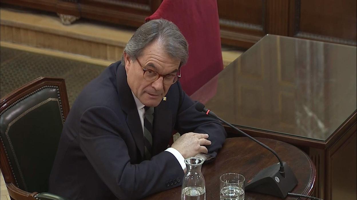 Artur Mas, durante su declaración