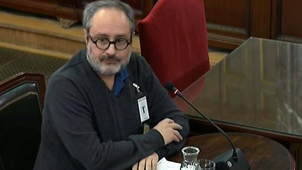 Dos testigos de la CUP se niegan a responder a Vox y Marchena les advierte de las consecuencias penales