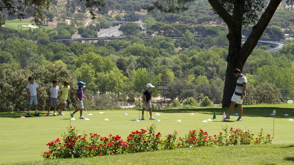 Clase de golf en el Club de Campo de Madrid