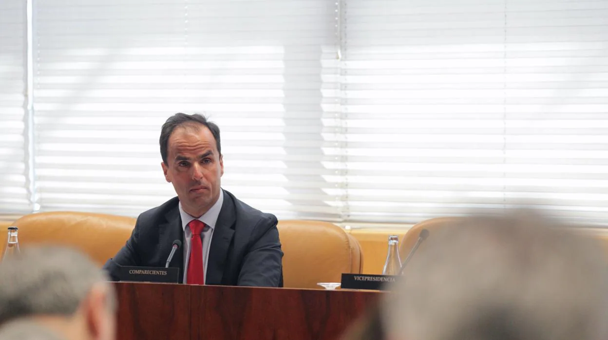 El rector de la Universidad Rey Juan Carlos, Javier Ramos, ante la comisión de investigación de la Asamblea