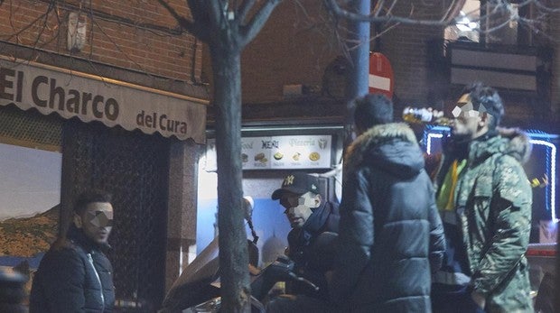 Las cámaras de Vallecas no llegan: «No salimos de noche por miedo»