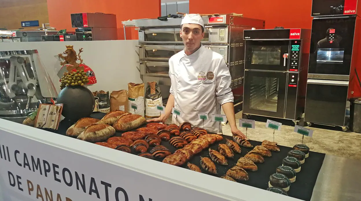 El joven panadero leonés Daniel Flecham en el Campeonato Nacional de Panadería Artesana