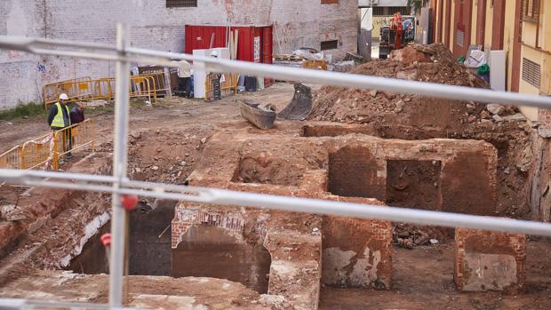 Investigan el hallazgo de un vestigio en la construcción de un bloque de pisos en Arganzuela