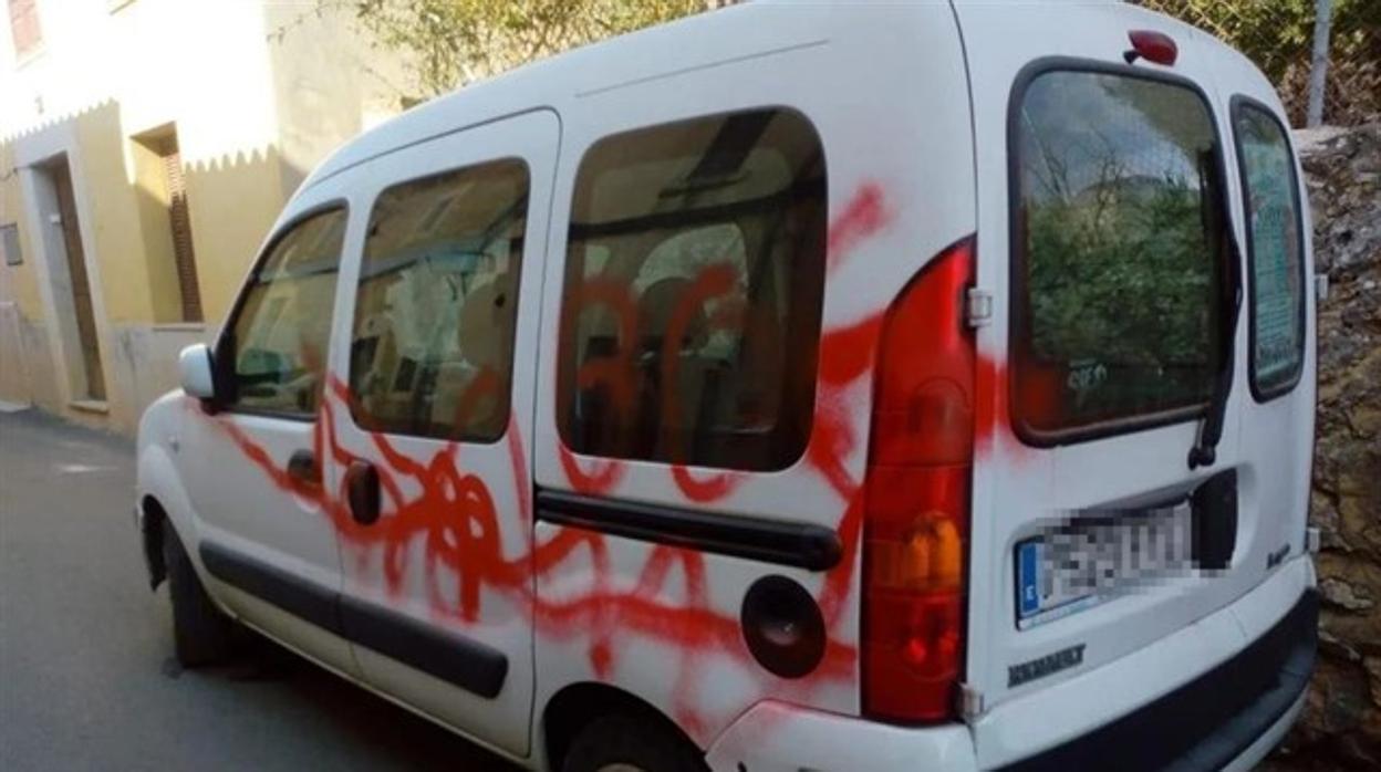 Dos «actos vandálicos» contra militantes de Ciudadanos