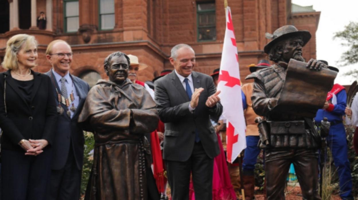 Gran homenaje a Canarias y Ejército de Tierra en Texas